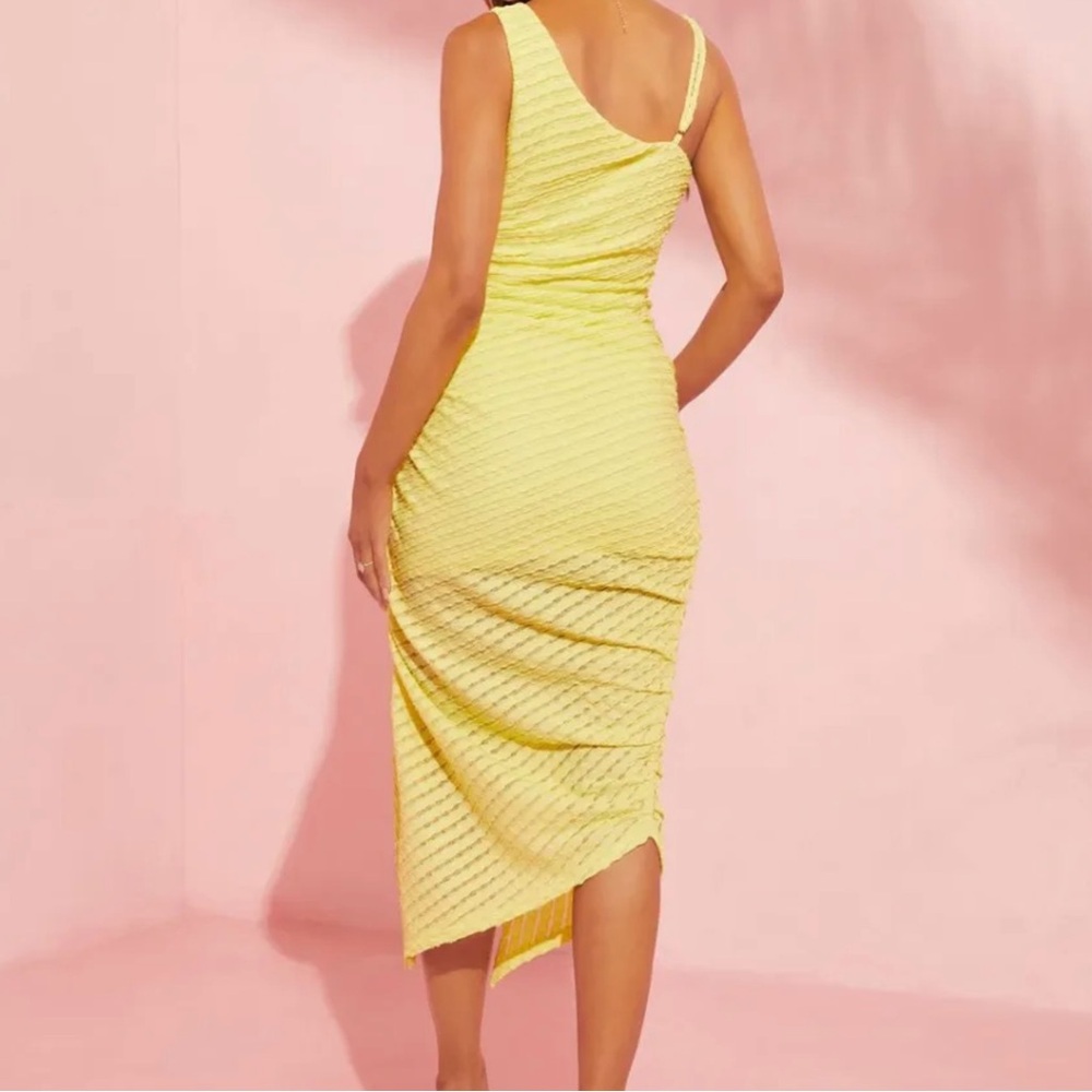 Skylar Rose Elegant Yellow Ruched Dress - L - Picture 11 of 12